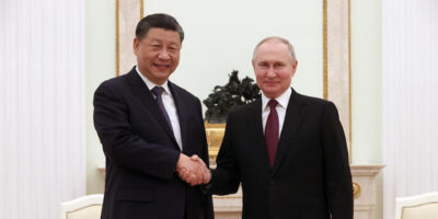 Il primo colloquio tra Vladimir Putin e Xi Jinping a Mosca è durato quattro ore e mezza