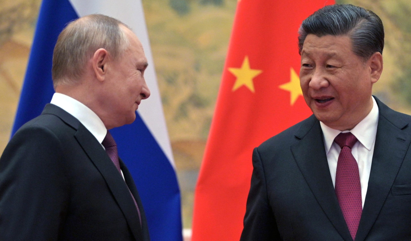 Abbraccio tra Putin e Xi Jinping: Si media per la Pace ?